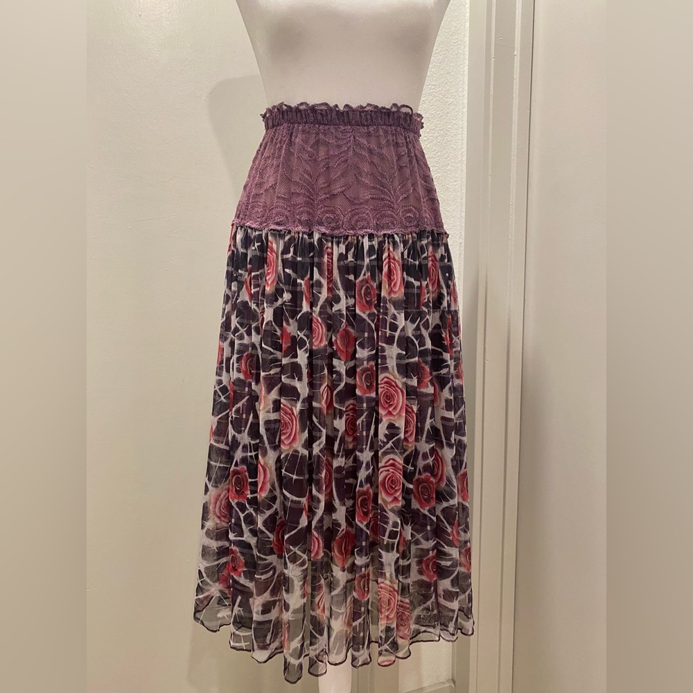 VTG 90s Purple Lace & Floral Roses Mid-Length Flowy Pleated Skirt